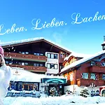 Ferienwelt Kesselgrub In Altenmarkt-zauchensee 4*